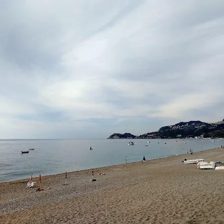 Vakantiehuis Le Sorelle Santa Teresa Di Riva